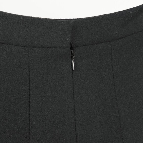 Chanel Black Wool-Blend Panelled A-Line Knee-Length Skirt - Picture 7 of 11